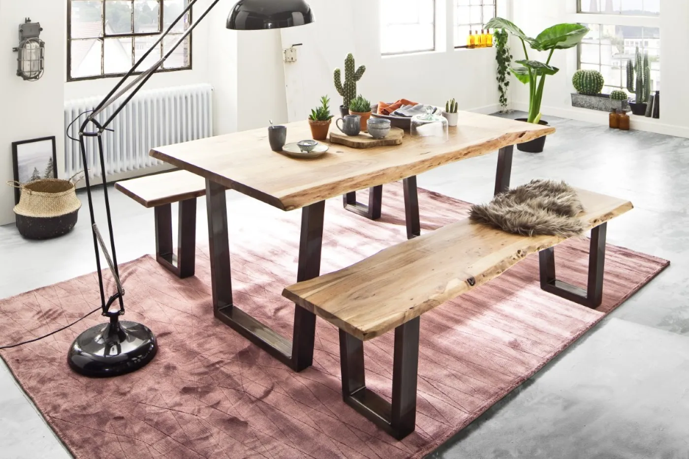 Esstisch Calabria | Akazie massiv | T-Gestell |natur/ anthrazit | 220 x 100 -Tischplatte 5,5 cm