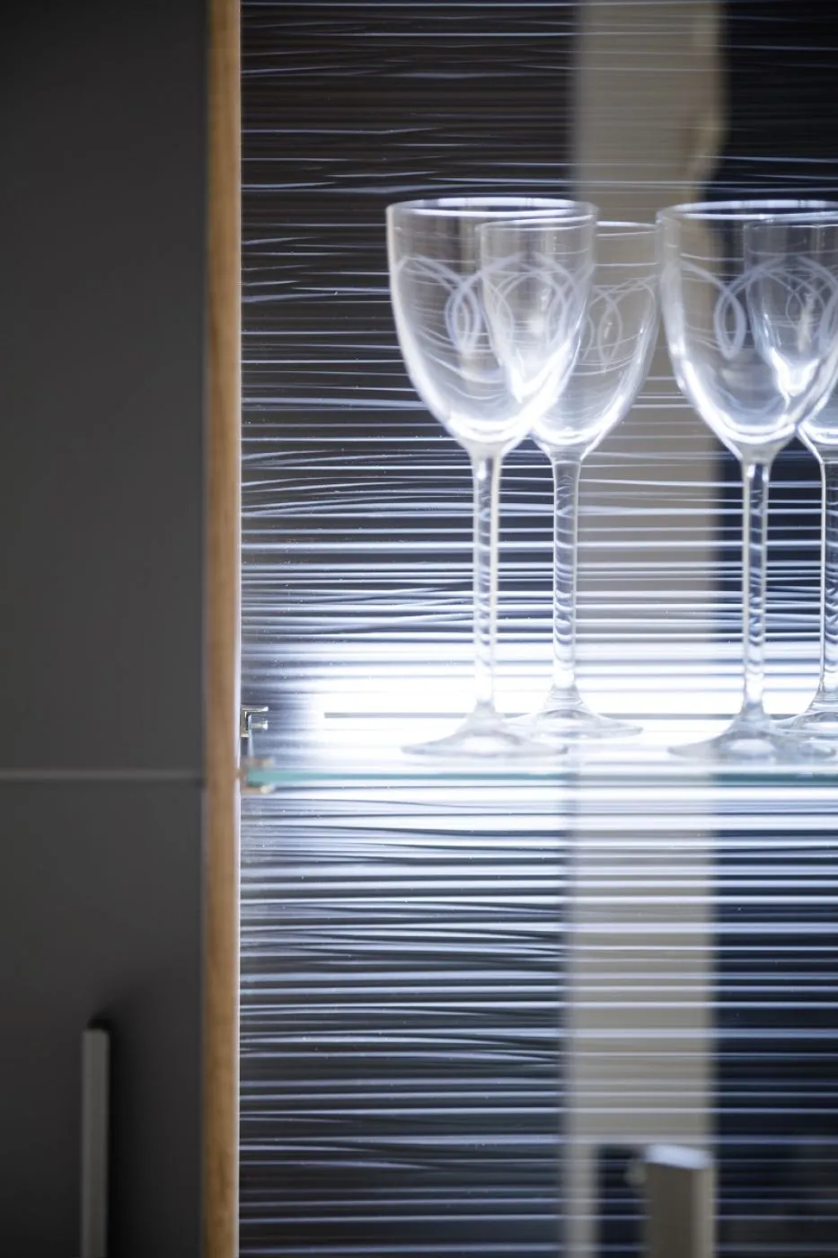 Highboard Cortona | Balkeneiche / anthrazit | ohne Beleuchtung