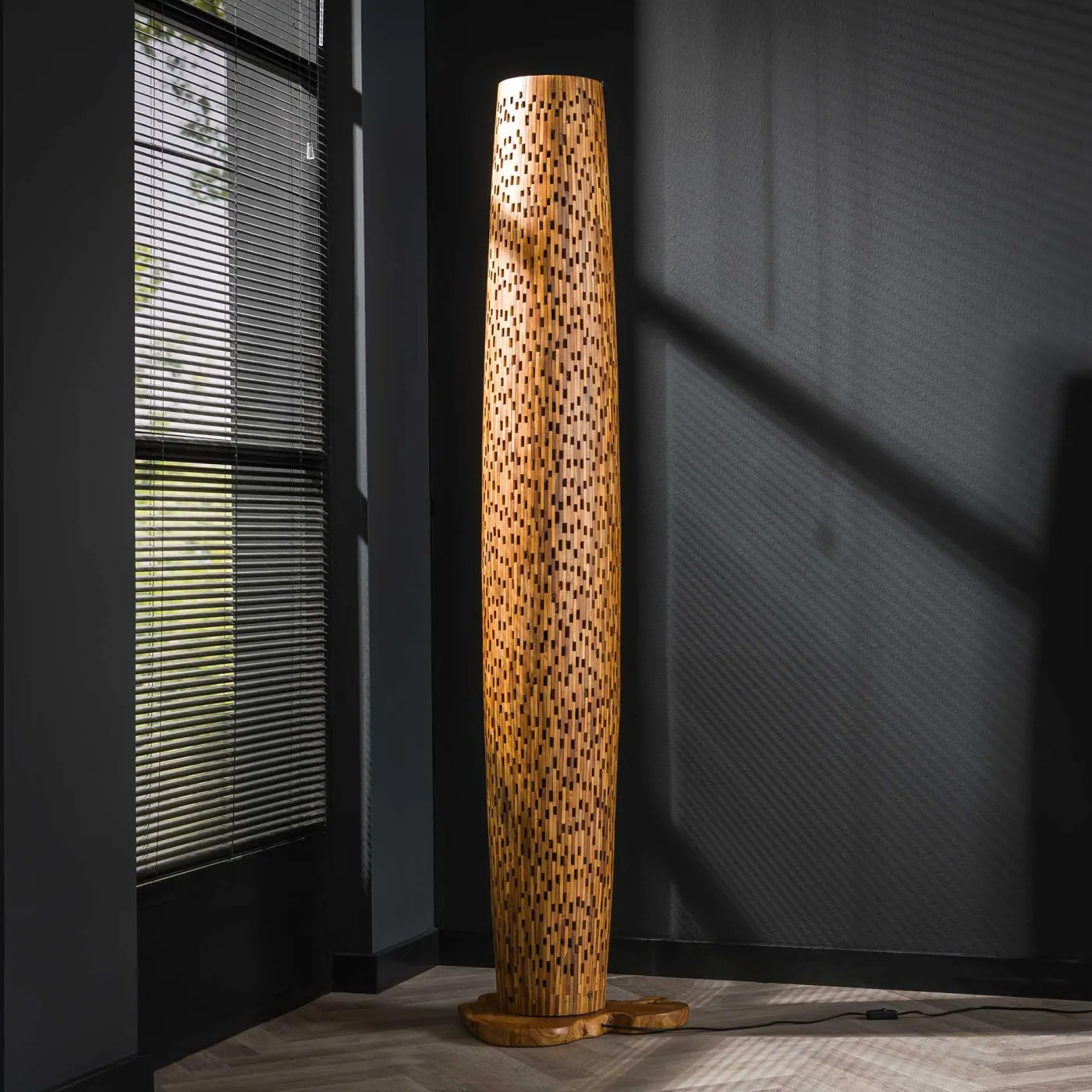 Stehleuchte Peoria | Holzgestell | natur | 40x184